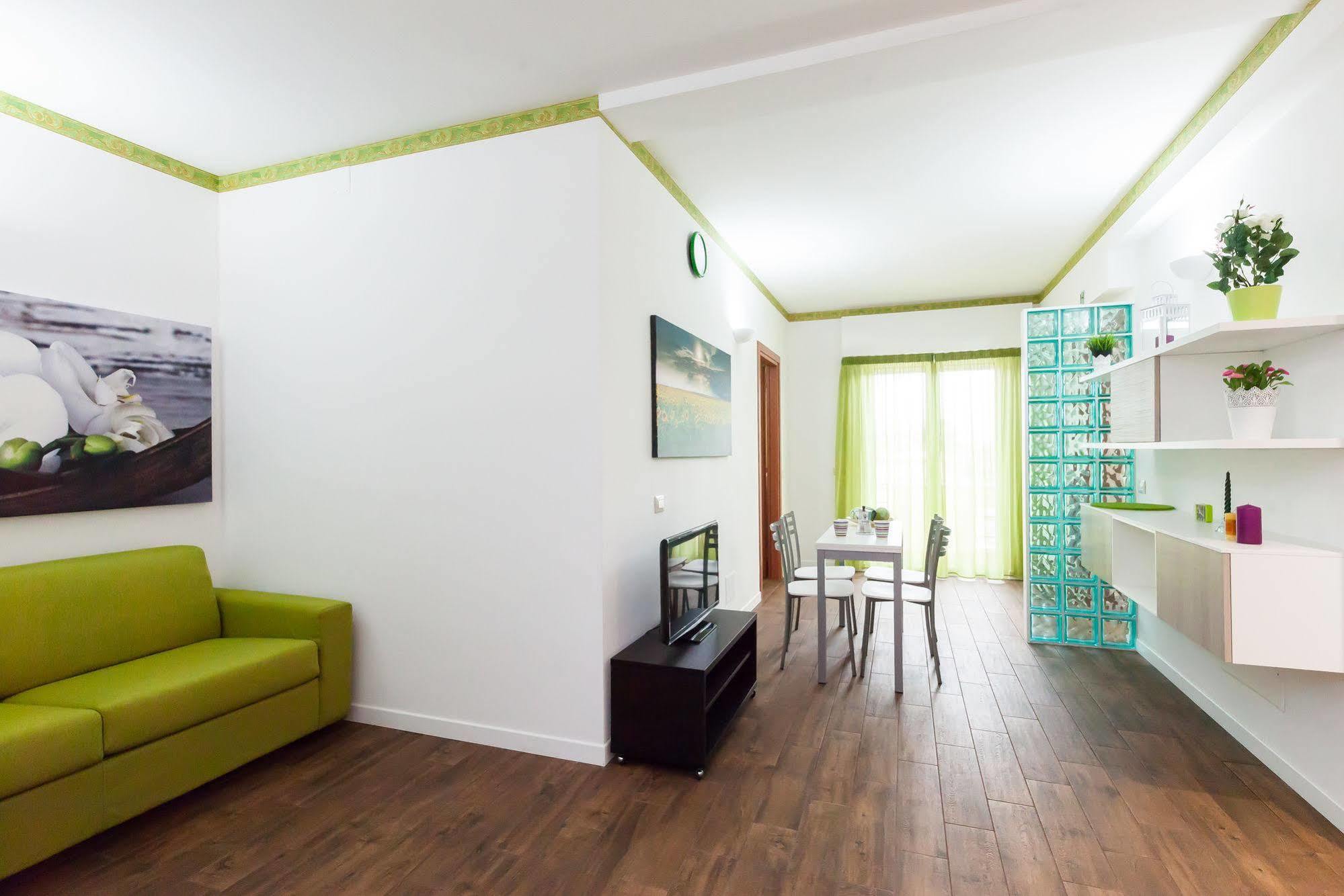 Apartment Almes Rome