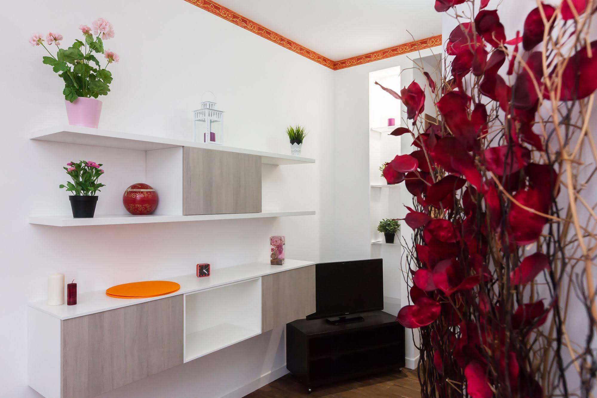Almes Apartment Rome